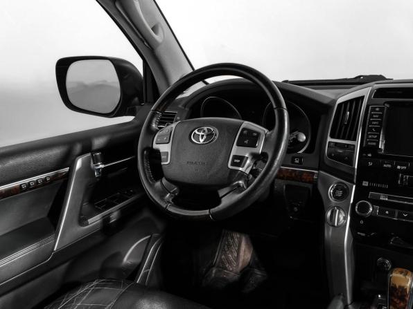Toyota Land Cruiser 200 Series Рестайлинг 1 с пробегом 2012 года, цена 2 779 000 рублей, 220000 км, внедорожник, Автокод Объявления