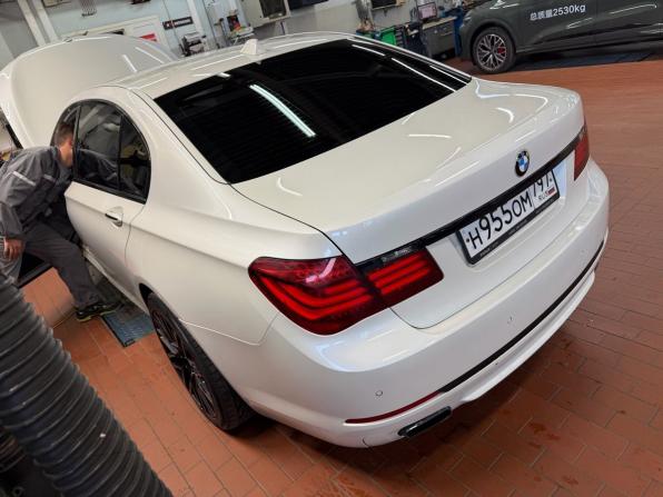BMW 7 серии V (F01/F02/F04) Рестайлинг с пробегом 2014 года, цена 2 000 000 рублей, 211194 км, седан, Автокод Объявления