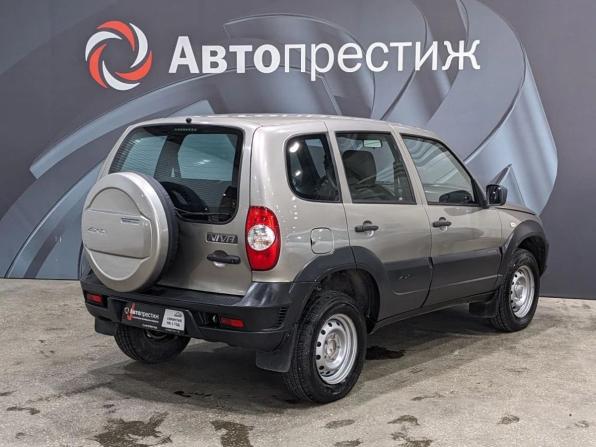 Chevrolet Niva I Рестайлинг с пробегом 2019 года, цена 720 000 рублей, 83000 км, внедорожник, Автокод Объявления