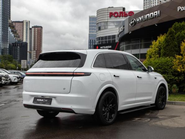 Li Auto (Lixiang) L7 I с пробегом 2023 года, цена 5 548 000 рублей, 39901 км, внедорожник, Автокод Объявления