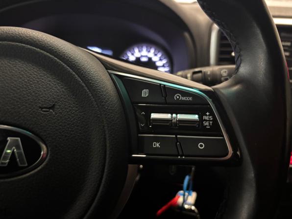 Kia Sportage IV Рестайлинг с пробегом 2021 года, цена 2 189 000 рублей, 79468 км, внедорожник, Автокод Объявления