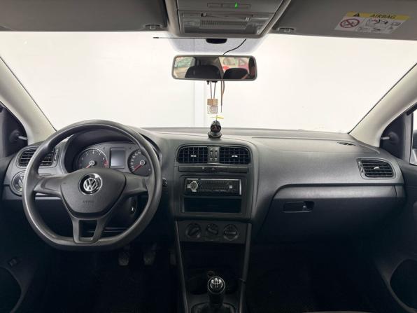 Volkswagen Polo V Рестайлинг с пробегом 2017 года, цена 739 000 рублей, 142788 км, седан, Автокод Объявления