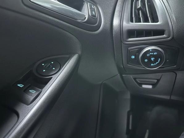 Ford Focus III Рестайлинг с пробегом 2019 года, цена 1 299 000 рублей, 83500 км, хэтчбек, Автокод Объявления