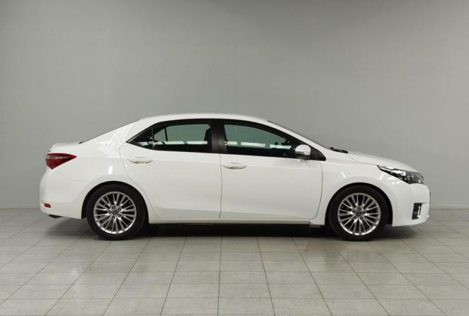 Toyota Corolla XI (E160 E170 E180) с пробегом 2014 года, цена 1 390 000 рублей, 131176 км, седан, Автокод Объявления