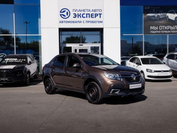 Renault Logan II Рестайлинг с пробегом 2019 года, цена 1 018 000 рублей, 104715 км, седан, Автокод Объявления