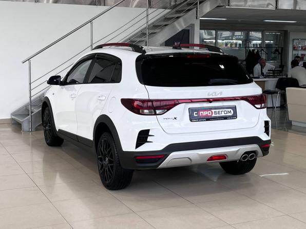 Kia Rio IV Рестайлинг с пробегом 2021 года, цена 1 829 900 рублей, 80000 км, хэтчбек, Автокод Объявления