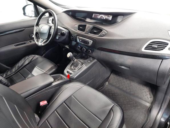 Renault Scenic III Рестайлинг 2 с пробегом 2013 года, цена 750 000 рублей, 395000 км, минивэн, Автокод Объявления