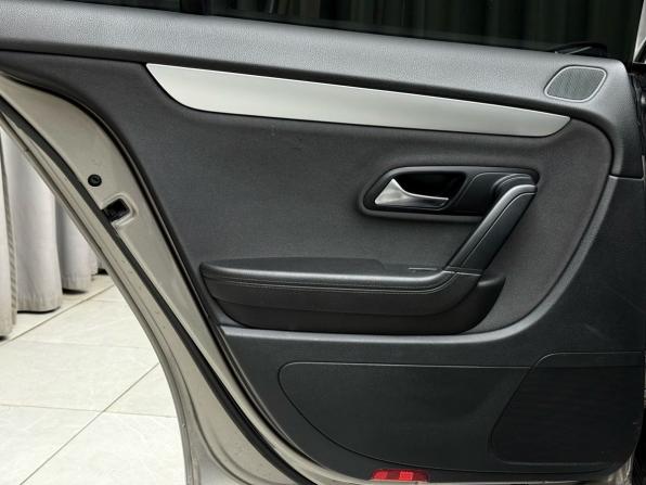 Volkswagen Passat CC I с пробегом 2011 года, цена 999 000 рублей, 170589 км, седан, Автокод Объявления