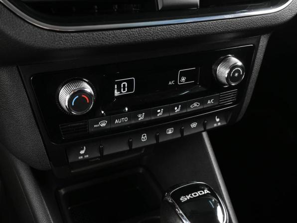 Skoda Rapid II с пробегом 2020 года, цена 1 679 000 рублей, 87277 км, лифтбек, Автокод Объявления