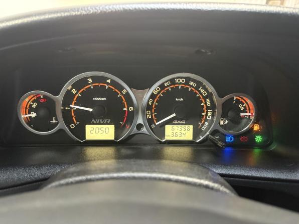 Chevrolet Niva I Рестайлинг с пробегом 2015 года, цена 648 400 рублей, 67397 км, внедорожник, Автокод Объявления