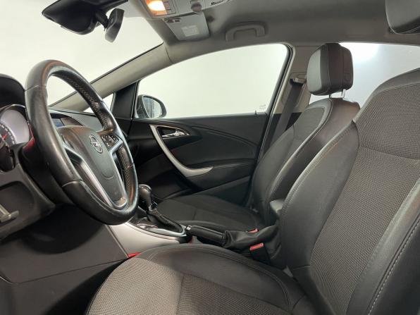 Opel Astra J с пробегом 2012 года, цена 699 900 рублей, 207367 км, универсал, Автокод Объявления
