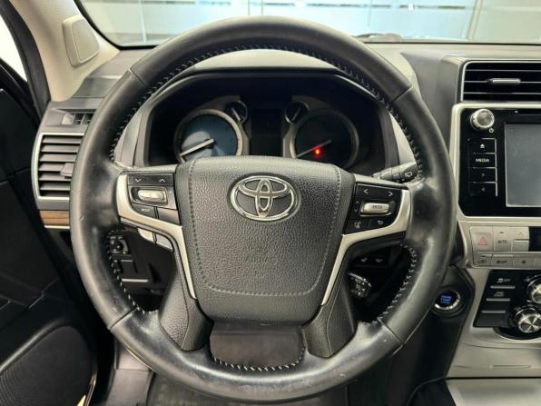 Toyota Land Cruiser Prado 150 Series Рестайлинг 2 с пробегом 2017 года, цена 5 100 000 рублей, 192000 км, внедорожник, Автокод Объявления