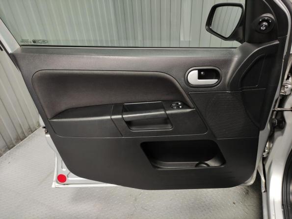 Ford Fusion I Рестайлинг с пробегом 2008 года, цена 345 000 рублей, 227161 км, хэтчбек, Автокод Объявления