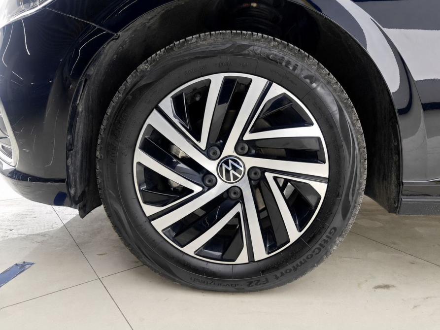 Volkswagen Lavida III Рестайлинг Ростов-на-Дону  - изображение 9