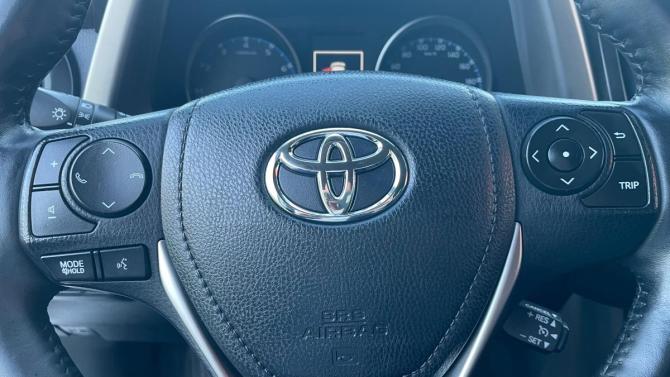 Toyota RAV4 IV (XA40) Рестайлинг с пробегом 2019 года, цена 2 510 000 рублей, 166840 км, внедорожник, Автокод Объявления