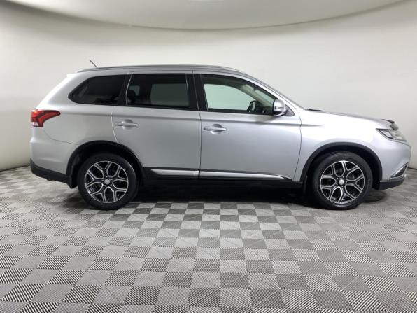Mitsubishi Outlander III Рестайлинг с пробегом 2015 года, цена 1 825 000 рублей, 149741 км, внедорожник, Автокод Объявления