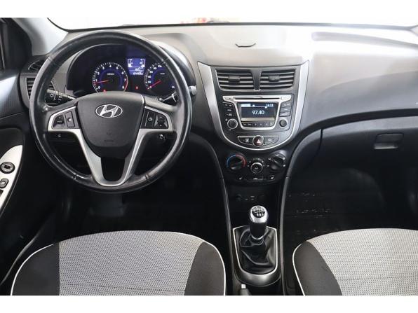 Hyundai Solaris I Рестайлинг с пробегом 2016 года, цена 1 022 700 рублей, 104401 км, седан, Автокод Объявления