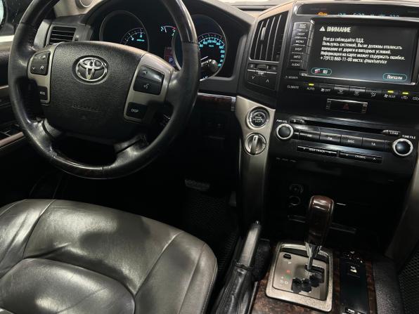 Toyota Land Cruiser 200 Series с пробегом 2008 года, цена 2 830 000 рублей, 282874 км, внедорожник, Автокод Объявления