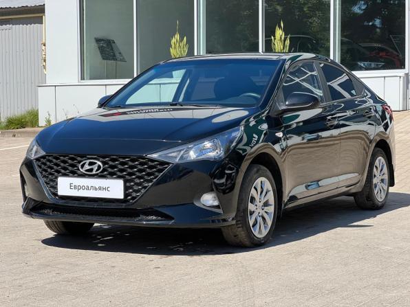 Hyundai Solaris II Рестайлинг с пробегом 2021 года, цена 1 249 000 рублей, 113000 км, седан, Автокод Объявления