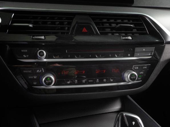 BMW 5 серии VII (G30/G31/G38) с пробегом 2017 года, цена 2 499 000 рублей, 186161 км, седан, Автокод Объявления