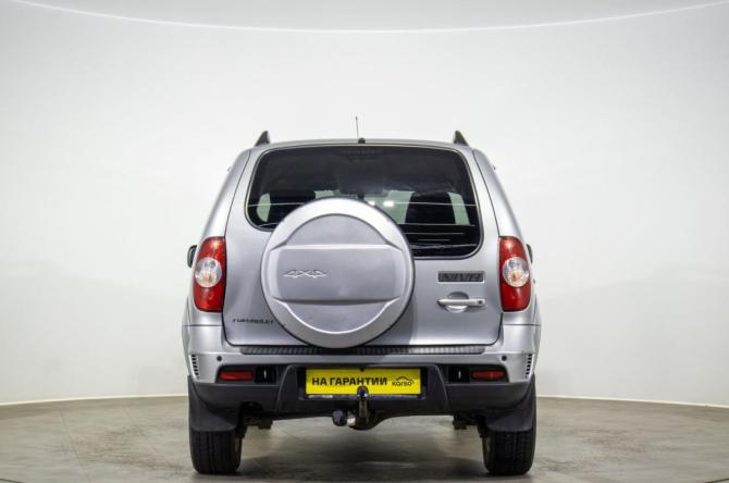 Chevrolet Niva I Рестайлинг с пробегом 2019 года, цена 849 000 рублей, 92651 км, внедорожник, Автокод Объявления