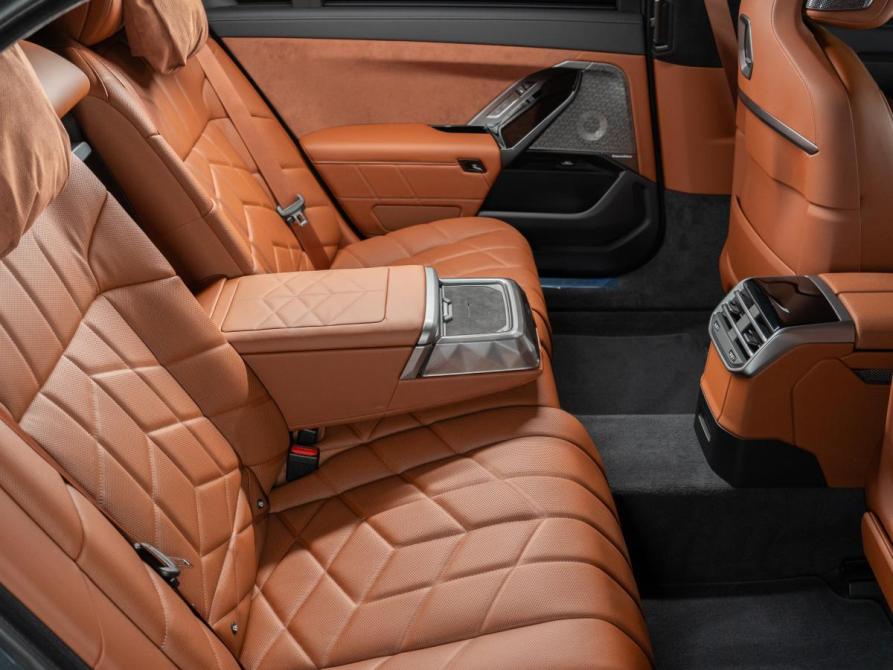 BMW 7 серии VII (G70) Рестайлинг Москва  - изображение 16