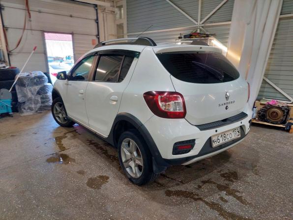 Renault Sandero II Рестайлинг с пробегом 2021 года, цена 1 079 000 рублей, 98508 км, хэтчбек, Автокод Объявления