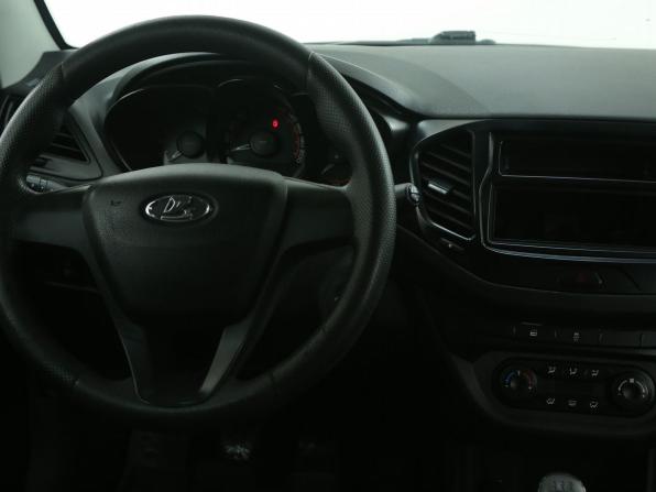 Lada (ВАЗ) Vesta I Рестайлинг (NG) с пробегом 2022 года, цена 653 000 рублей, 297000 км, седан, Автокод Объявления