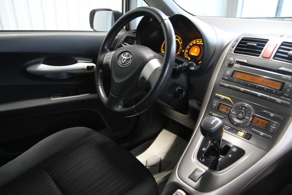 Toyota Auris I Калининград  - изображение 38