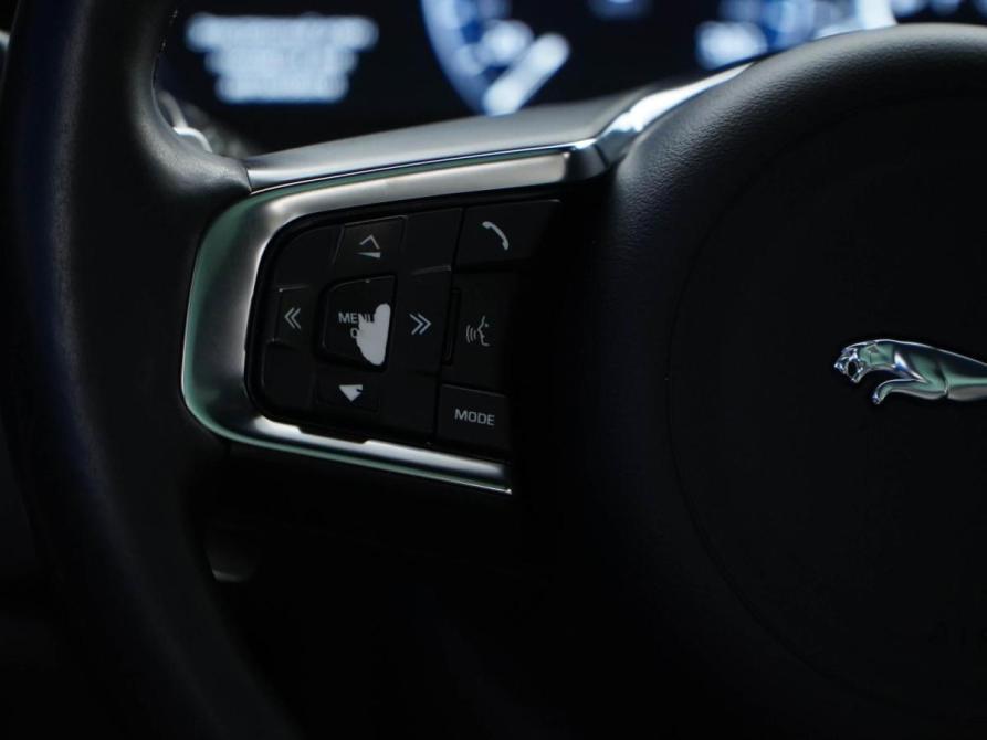 Jaguar F-Pace I Москва  - изображение 15