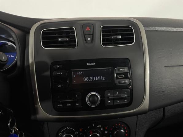 Renault Sandero II Рестайлинг с пробегом 2018 года, цена 1 233 000 рублей, 65043 км, хэтчбек, Автокод Объявления