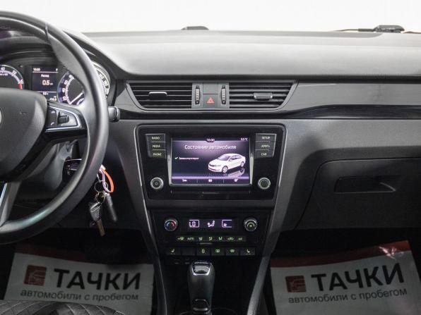 Skoda Rapid I с пробегом 2017 года, цена 1 199 500 рублей, 96434 км, лифтбек, Автокод Объявления