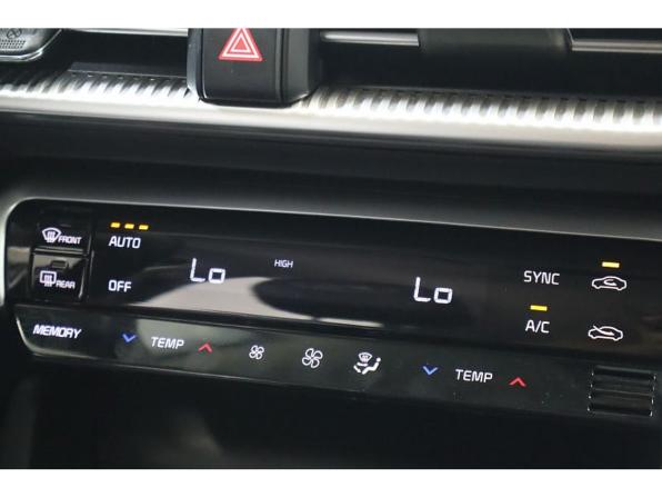 Kia K5 III с пробегом 2021 года, цена 2 499 000 рублей, 32494 км, седан, Автокод Объявления