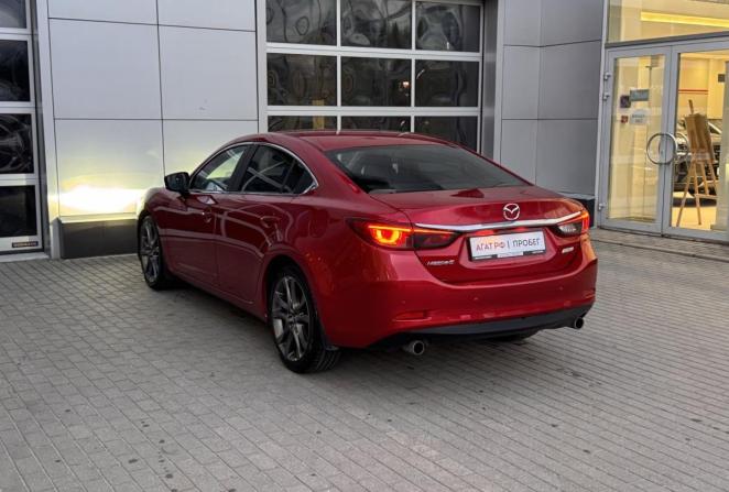 Mazda 6 III (GJ) Рестайлинг с пробегом 2018 года, цена 2 000 000 рублей, 105919 км, седан, Автокод Объявления