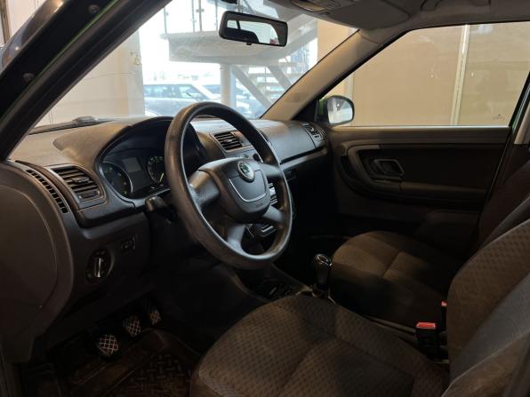 Skoda Fabia II Рестайлинг с пробегом 2011 года, цена 348 000 рублей, 268167 км, хэтчбек, Автокод Объявления