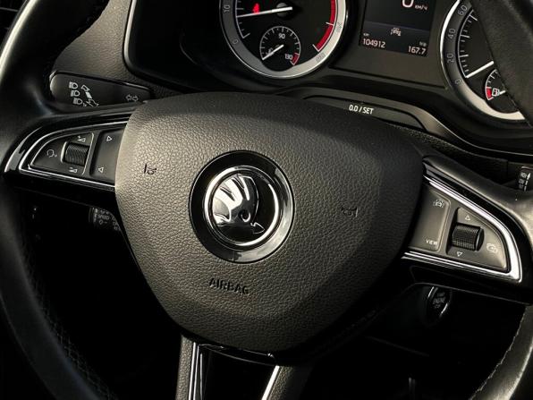 Skoda Karoq I с пробегом 2020 года, цена 2 326 700 рублей, 104912 км, внедорожник, Автокод Объявления