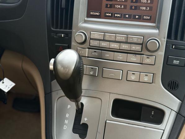Hyundai Grand Starex I с пробегом 2008 года, цена 870 000 рублей, 302154 км, минивэн, Автокод Объявления