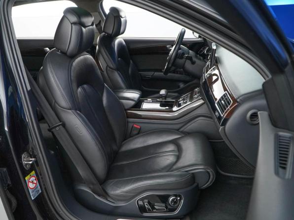 Audi A8 III (D4) Рестайлинг с пробегом 2014 года, цена 2 300 777 рублей, 241380 км, седан, Автокод Объявления