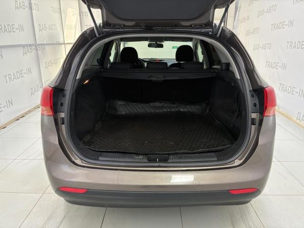 Kia Ceed II с пробегом 2014 года, цена 990 000 рублей, 217000 км, универсал, Автокод Объявления