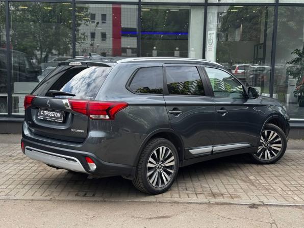 Mitsubishi Outlander III Рестайлинг 3 с пробегом 2019 года, цена 2 050 000 рублей, 181194 км, внедорожник, Автокод Объявления