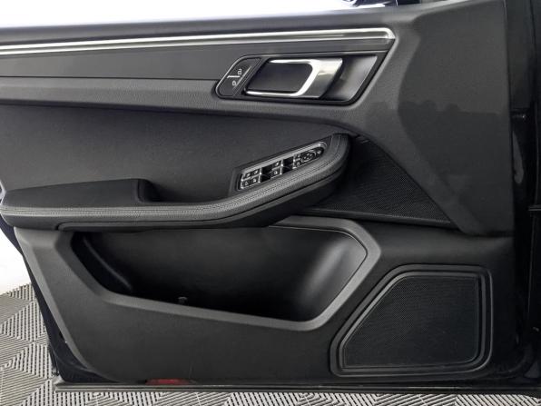 Porsche Macan I Рестайлинг с пробегом 2021 года, цена 3 920 000 рублей, 97103 км, внедорожник, Автокод Объявления