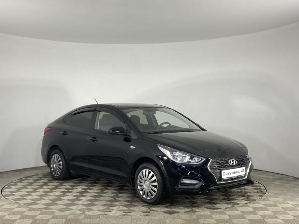 Hyundai Solaris II с пробегом 2017 года, цена 990 000 рублей, 136368 км, седан, Автокод Объявления