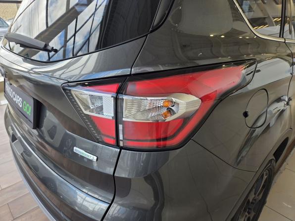 Ford Kuga II Рестайлинг с пробегом 2017 года, цена 1 475 000 рублей, 195442 км, внедорожник, Автокод Объявления