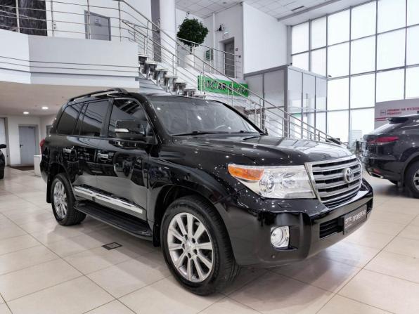 Toyota Land Cruiser 200 Series Рестайлинг 1 с пробегом 2012 года, цена 3 450 000 рублей, 235031 км, внедорожник, Автокод Объявления