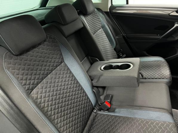 Volkswagen Tiguan II с пробегом 2019 года, цена 2 850 000 рублей, 125699 км, внедорожник, Автокод Объявления