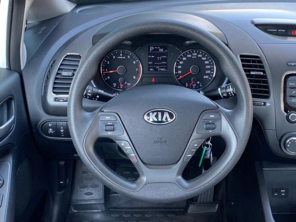 Kia Cerato III Рестайлинг (Classic) с пробегом 2019 года, цена 1 649 000 рублей, 37857 км, седан, Автокод Объявления