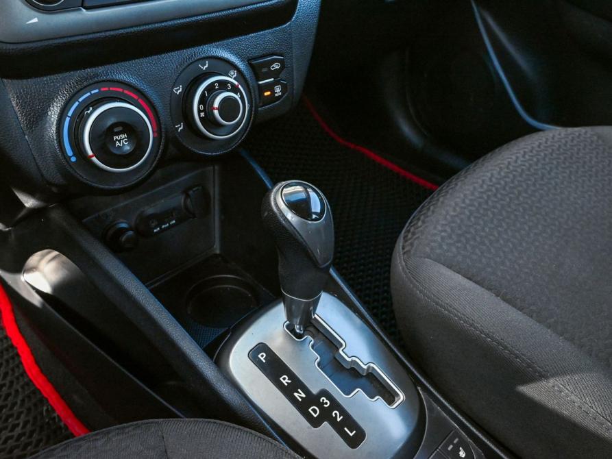 Kia Rio III Екатеринбург  - изображение 9