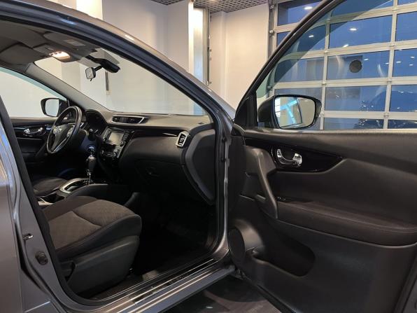 Nissan Qashqai II с пробегом 2018 года, цена 1 790 000 рублей, 108839 км, внедорожник, Автокод Объявления