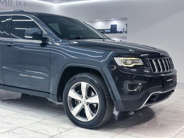 Jeep Grand Cherokee IV (WK2) Рестайлинг с пробегом 2013 года, цена 2 850 000 рублей, 160848 км, внедорожник, Автокод Объявления