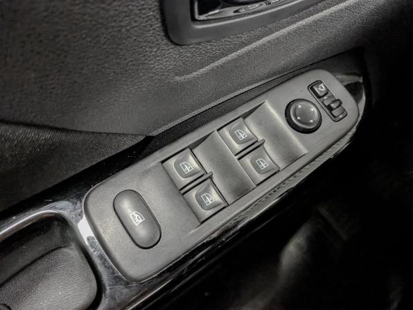 Renault Kaptur I с пробегом 2019 года, цена 1 230 000 рублей, 138837 км, внедорожник, Автокод Объявления